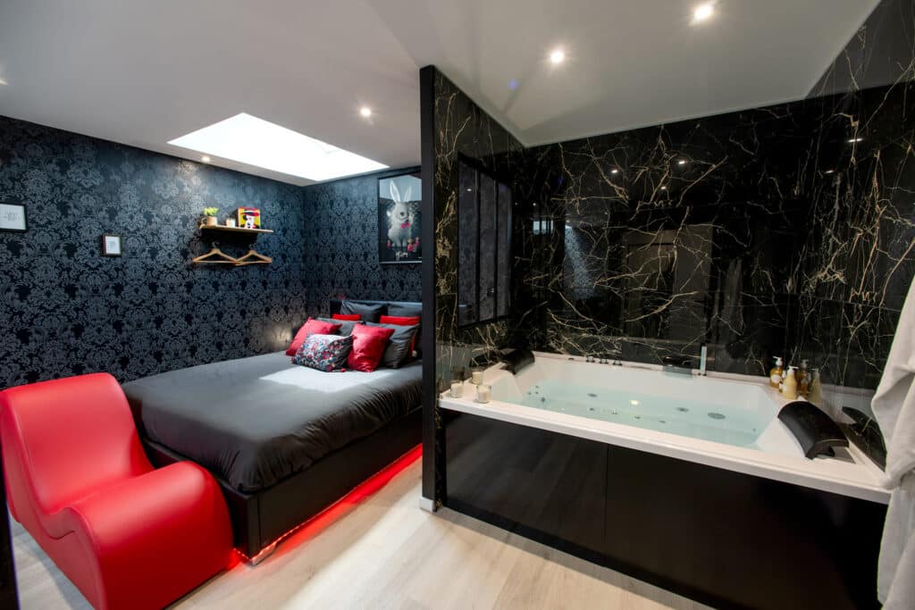 Loveroom avec jacuzzi