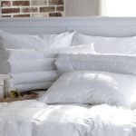 pillow-gb07b48bfc_1920.jpg